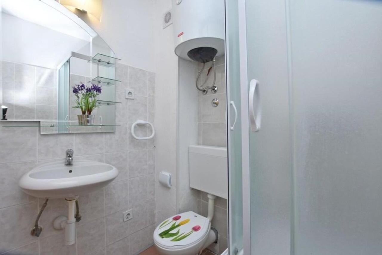 Apartment Rene 오미스 외부 사진