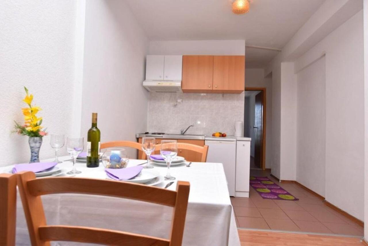 Apartment Rene 오미스 외부 사진